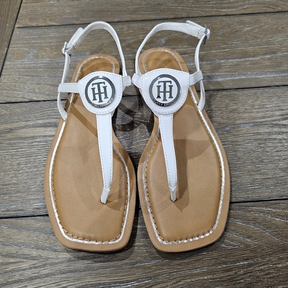 TOMMY HILFIGER Janae White Strappy Flat Sandals, Size 9 - Picture 3 of 8